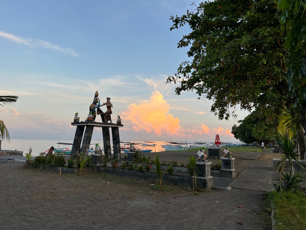 Vlog: tweede x Lovina. Nu met&nbsp;dolfijnen